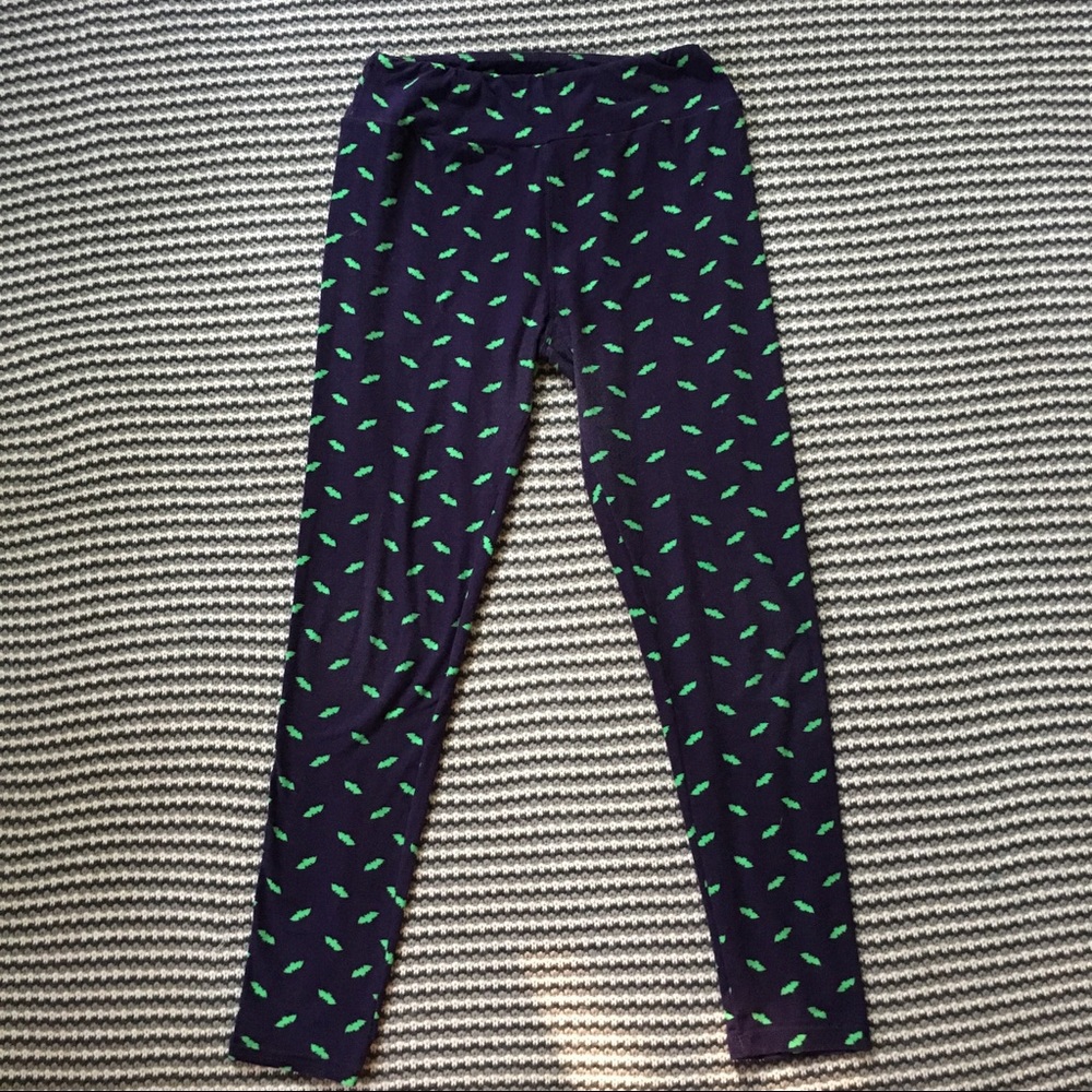 Purple and green LuLaRoe Halloween bat leggings OS